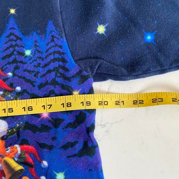 Vintage Tokyo Disneyland‎ 1998 Christmas fantasy sweatshirt - Picture 4 of 8